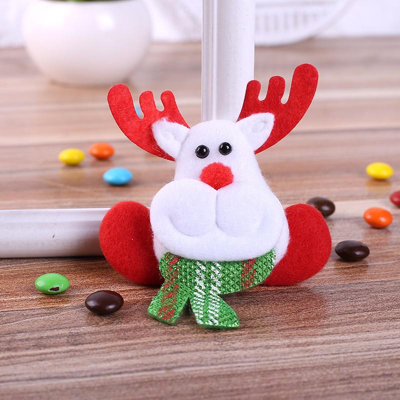 LED Light-Up Santa Brooch: Creative Christmas Ornament for Adults & Kids