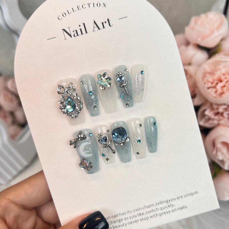 Pure Wear Handmade Nail Fashion Classic Pure Style Exquisite Blue Nail Art Style