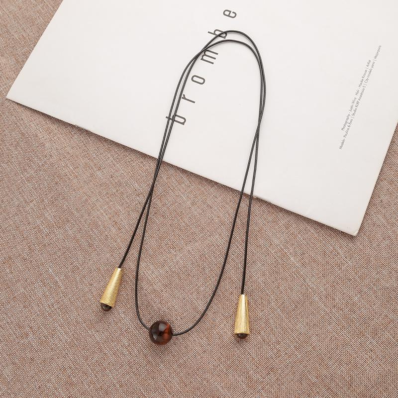 2025 Fashion Leather Cord Clavicle Necklace - Women's High-End Luxury Pendant Chain Accessories