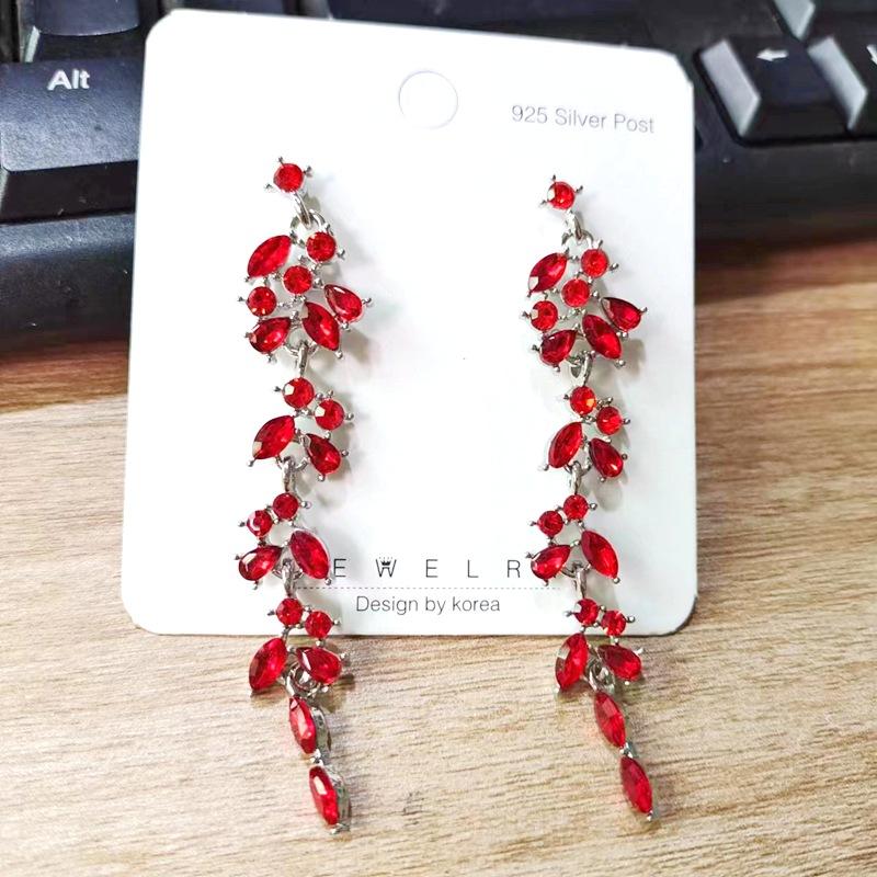 New Fashion Red Zircon Long Tassel Earrings for Women Elegant Rose Crystal Pendant Earrings Girl Party Wedding Statement Jewelry