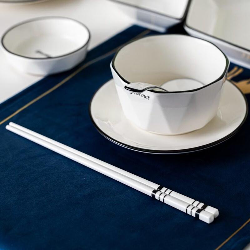 Nordisches Fächerförmiges Keramik-Mehrkammer-Platten-Set