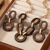 Conjunto de joyas geométricas de madera, estilo bohemio, diseño retro occidental, conjunto de collar y aretes de gran tamaño llamativos, accesorio de moda para mujer
