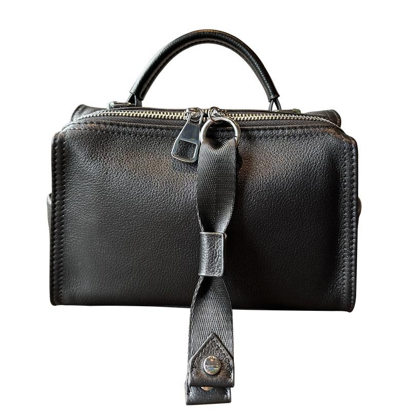 Boston Handbag Women's Spring New Fashionable Large Capacity Casual Pillow Bag Versatile Retro Single Shoulder Crossbody Bag