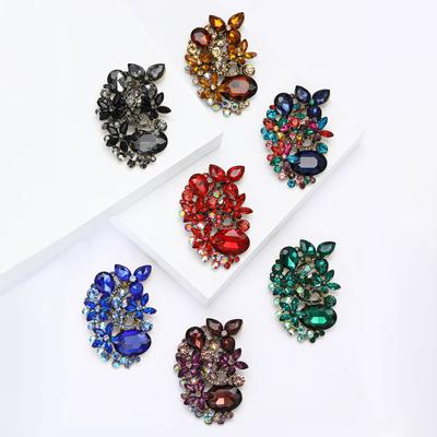 Creative Fashion Alloy Rhinestone Glass Brooch Atmospheric Versatile Women'S Suit Cardigan Corsage Jewelry Pin