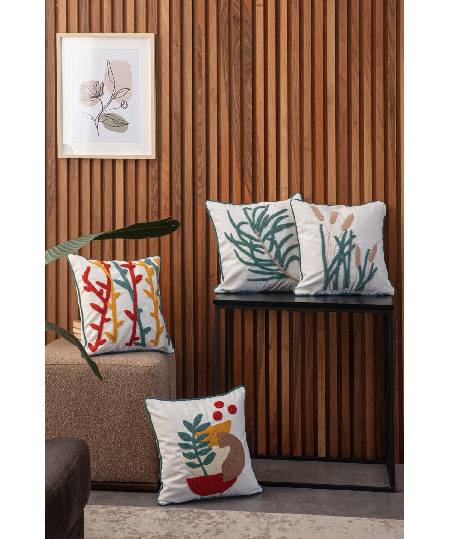 

Home Design 4-Piece Combination Punch Embroidered Pillow Cover