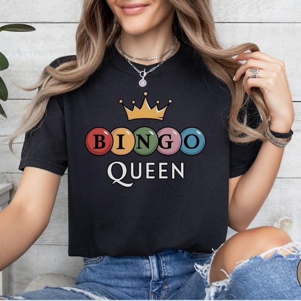 Bingo Queen Retro Funny Bingo Player Vintage T-Shirt Gift for Bingo Game Lovers Bingo Squad Sum