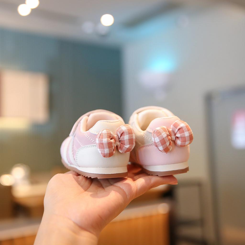 Rutschfeste Freizeitschuhe, zum Hineinschlüpfen, Mädchenschuhe, Lauflernschuhe
