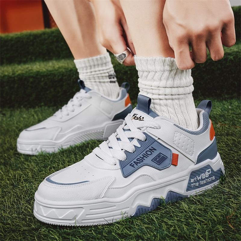 Young men's shoes low top sports shoes new breathable lace-up student trend all-match non-slip wear-resistant casual board shoes