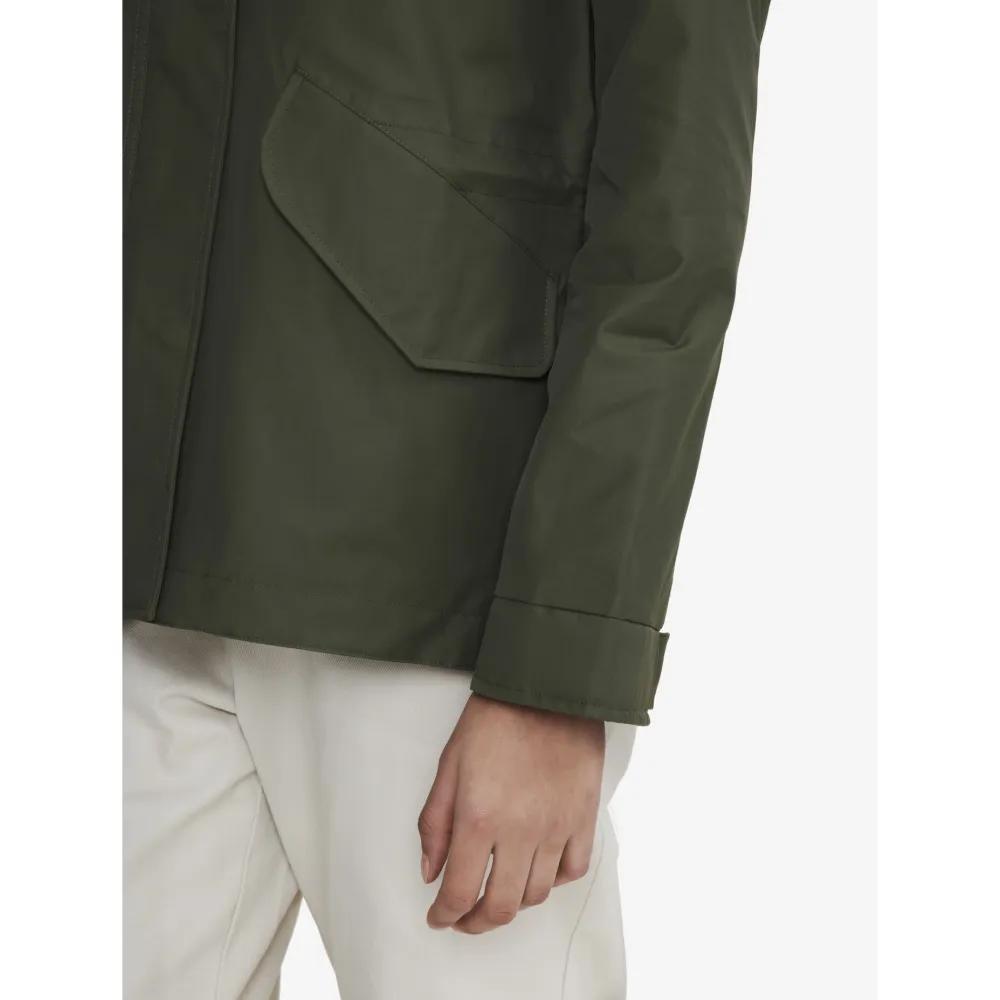 Aigle Парка AIS24WOUT006