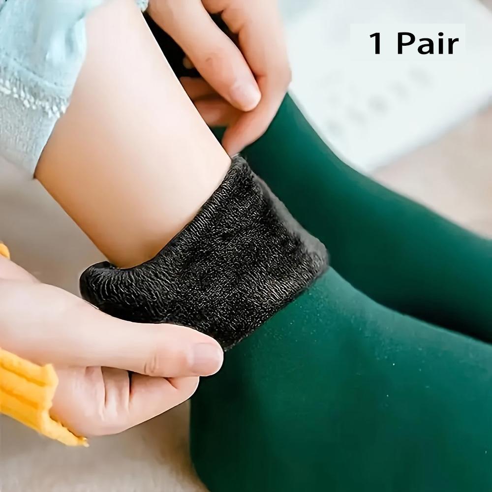 

Solid Color Pattern Women Man Unisex Couples Mid-Calf Socks Winter Holiday Gifts One Size