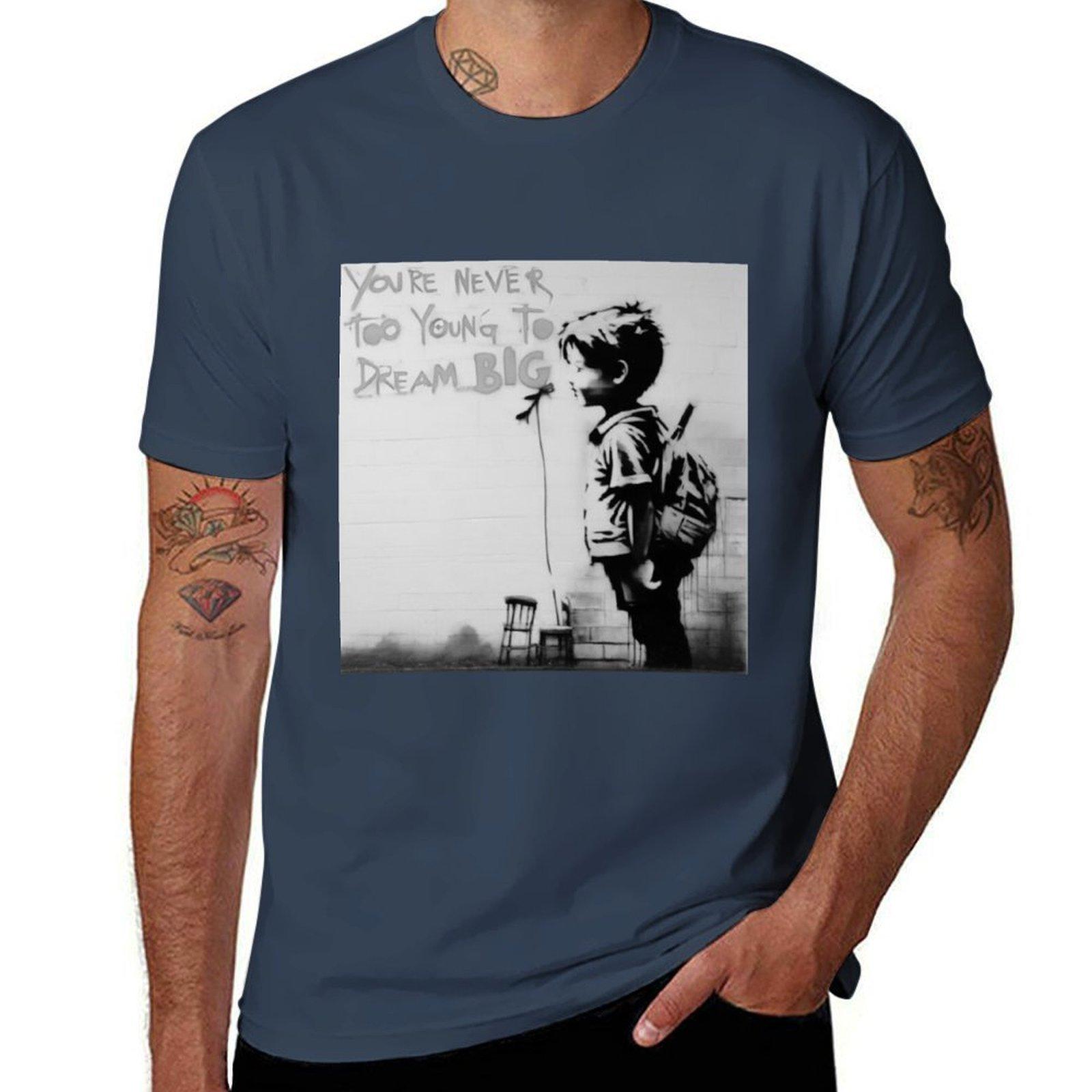 Banksy Ты никогда не слишком молод, чтобы мечтать по-крупному Футболка мужская футболки для мужчин хлопковая футболка мужская Футболка S