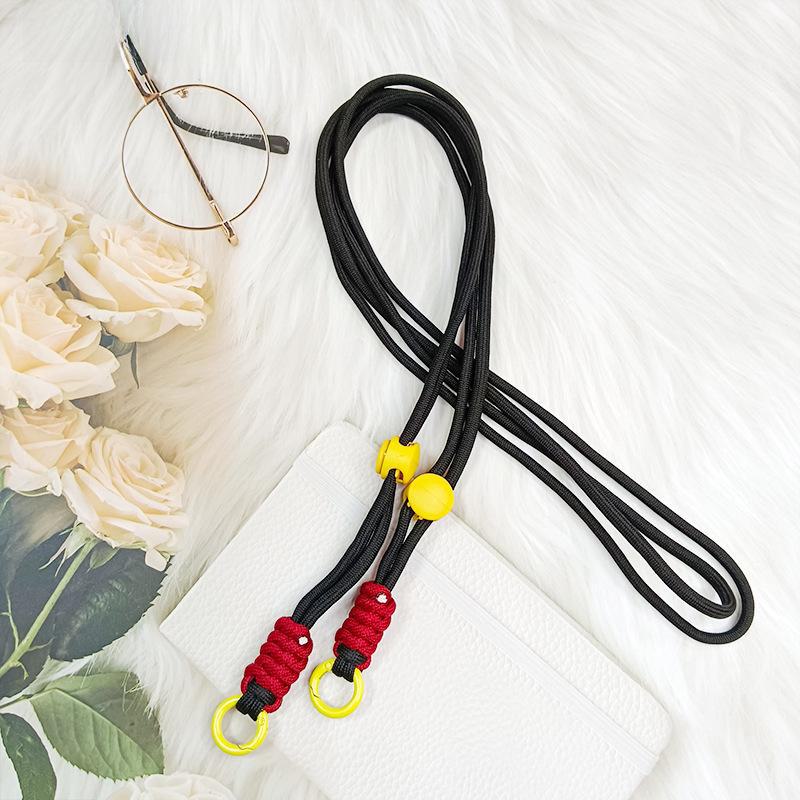 Cordón ajustable para teléfono móvil tipo bandolera: solución para colgarlo del cuello y llevarlo con manos libres.