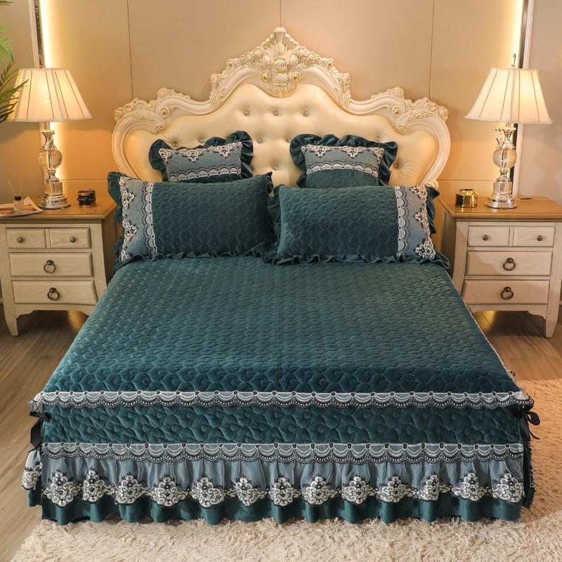 1 peça Saia de Cama Clássica Europeia Aveludada Acolchoada Tamanho King Queen Alta Qualidade Pelúcia Curta Colcha Não Inclui Fronha