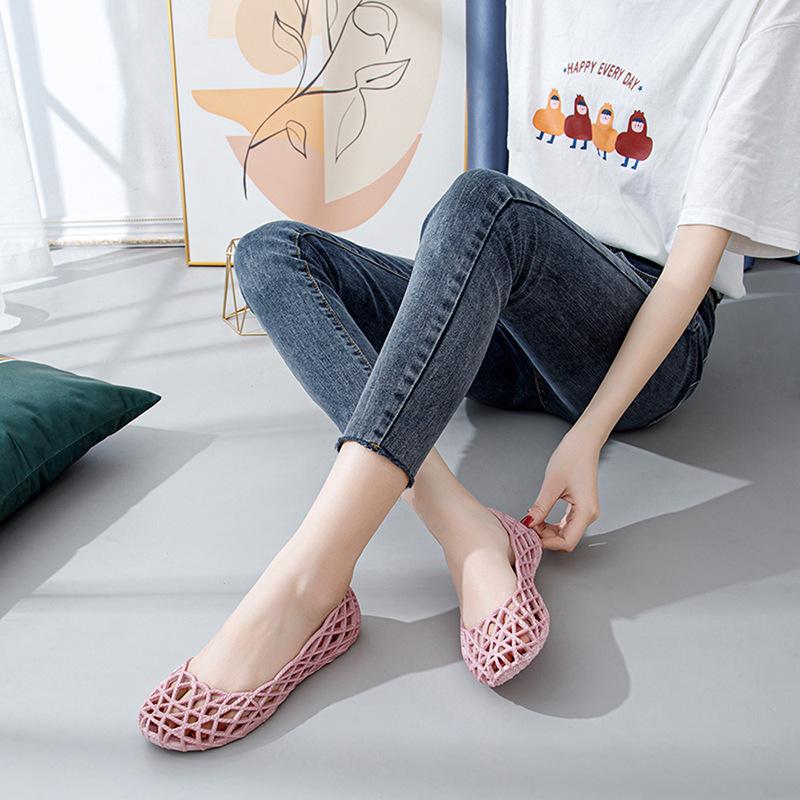 Fashion 2025 new beach sandals for women's summer fashion hollow flat toe anti slip soft bottom breathable jelly plastic Flat shoes