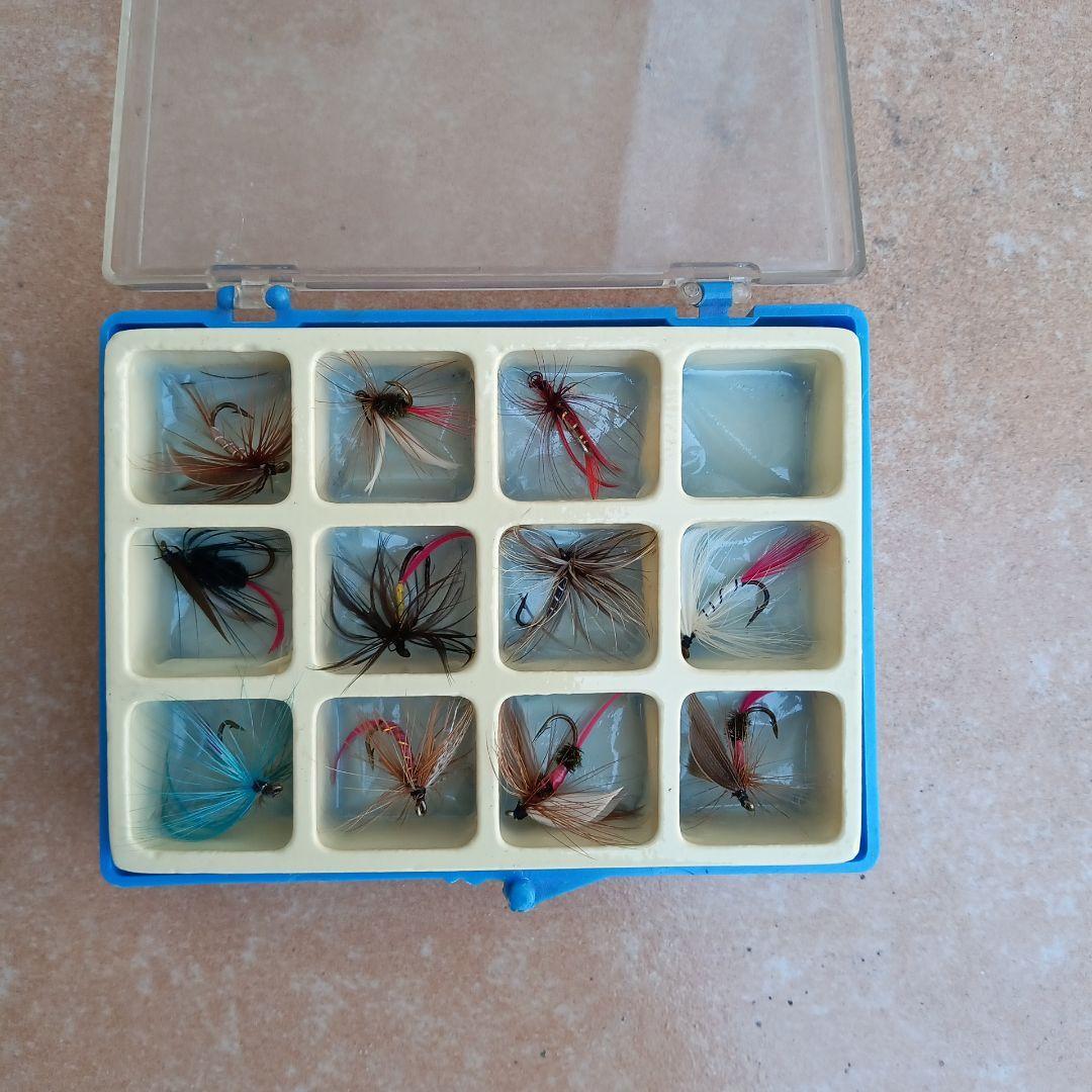 Used Mountain stream kebari set of 12