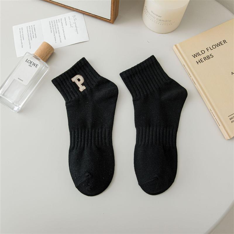 

Female Spring and Autumn Leisure All Fashion Collegiate Style Embroidery Letters Do Not Drop with Cotton Socks 1 pair чорний