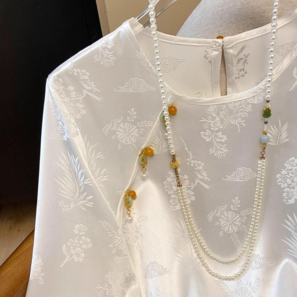 Embroidered Top High-end Seven-quarter Sleeve Summer Femininity Shirt Summer White Temperament Shirt