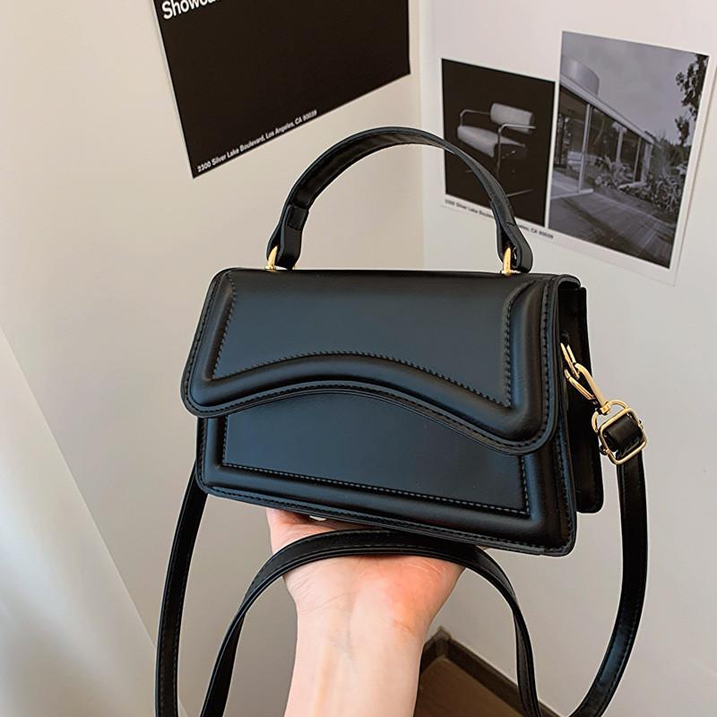 Chic Minimalist Solid Color Handbag Perfect For Early Spring Trendy Style