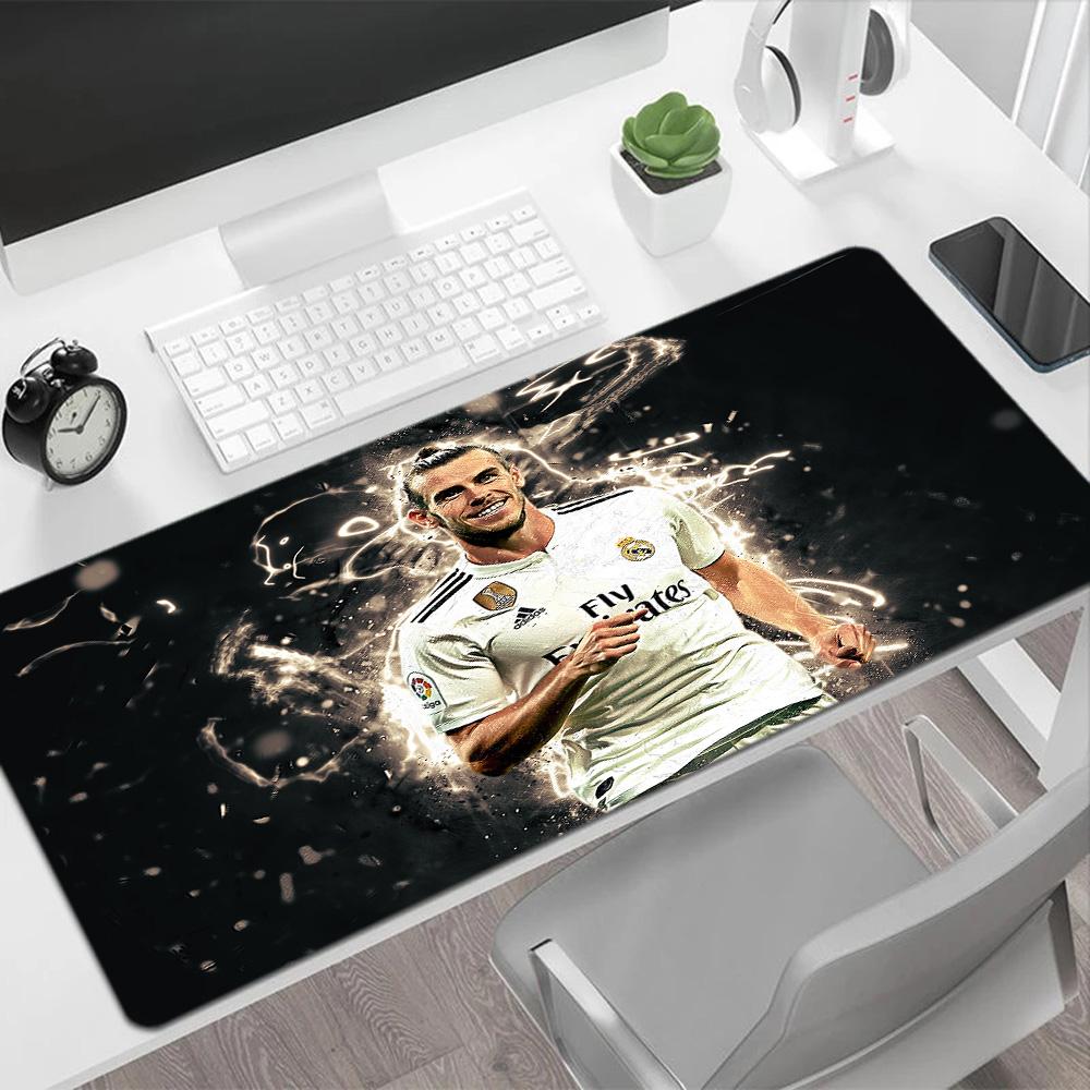 Soccer Player Action Large Mouse Pad Desk Mouse Pad Ultra-Long Desk Mat Non-Slip Rubber Bottom Office and Gaming Desk Decoration