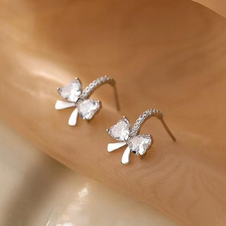 Letní kolekce 2024: Dámské vysoce kvalitní náušnice s mašlí ze sterlingového stříbra 925