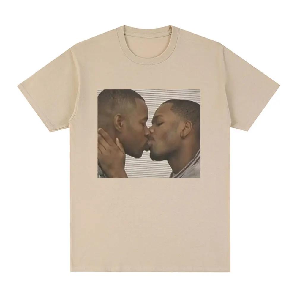 Funny Two Unisex Kissing Meme Tshirt Womens Fashion Hip Hop Retro Tshirt Casual Loose Short Sleeve Tshirt Top Unisex T-Shirt