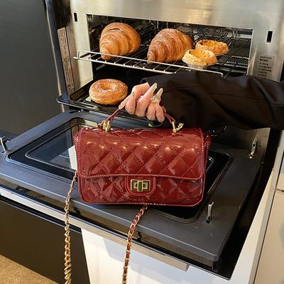 Underarmskedjeväska Ny trendig och fashionabel liten fyrkantig väska Premiumtextur diamant axel budväska