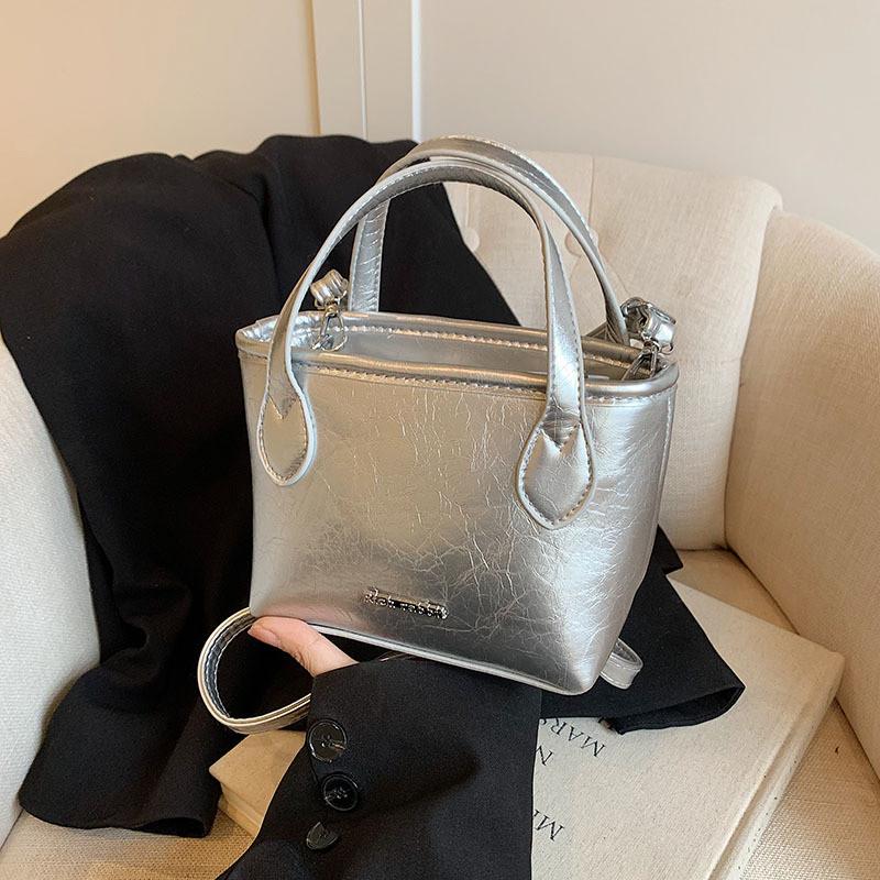 

Elegant Pu Leather Bucket Handbag For Women In Classic White Perfect For Casual Outings