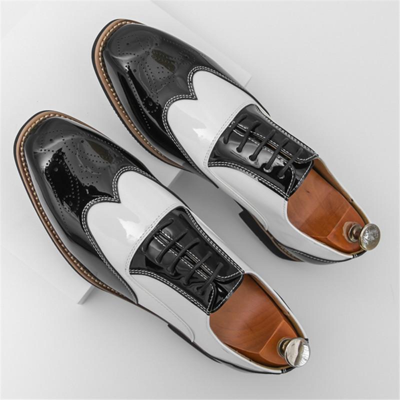 Pantofi Oxford Brogues Noi de Designer pentru Bărbați cu Vârf Ascuțit, Lucios, Negru cu Alb, Patchwork, Pantofi de Gentleman pentru Nuntă, Balul de Reîntoarcere Acasă, Pantofi Plați