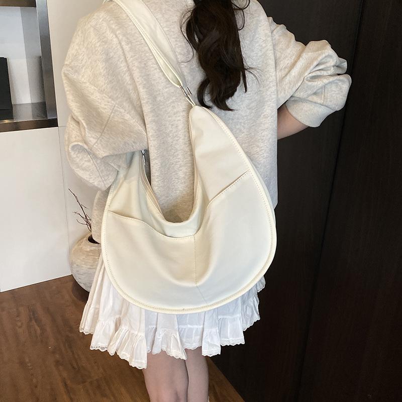 Today's Popular Small Bag Women's New Trendy Messenger Bag Women's Leisure Sports Shoulder Bag Versatile Dumpling Bag
