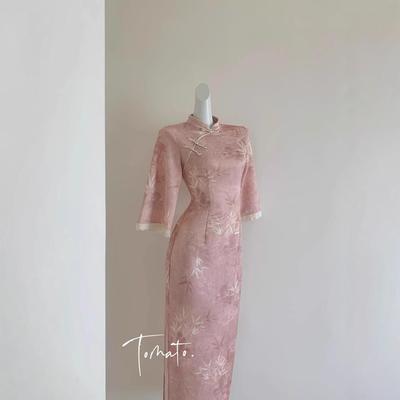 2025 New Pink Jacquard Satin Cheongsam with Large Sleeves - Young Autumn Style