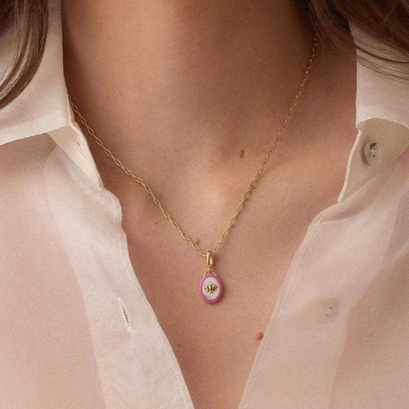 Vibranting Sturdy Alloy Necklace with Butterfly and Floral Styles Portable Accessory for Personalize Styles Enthusiasts