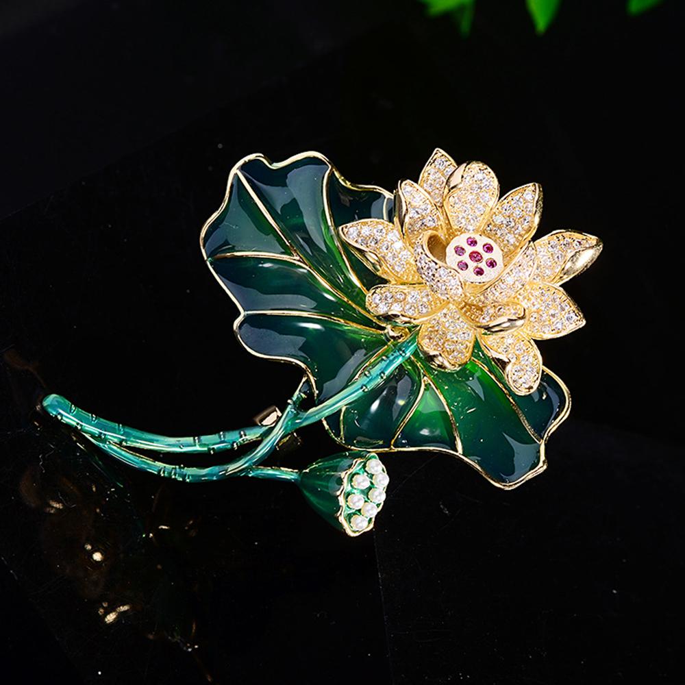 Fashion Crystal Lotus Flower Brooch Pin Rhinestone Brooches Wedding Jewelry Gift