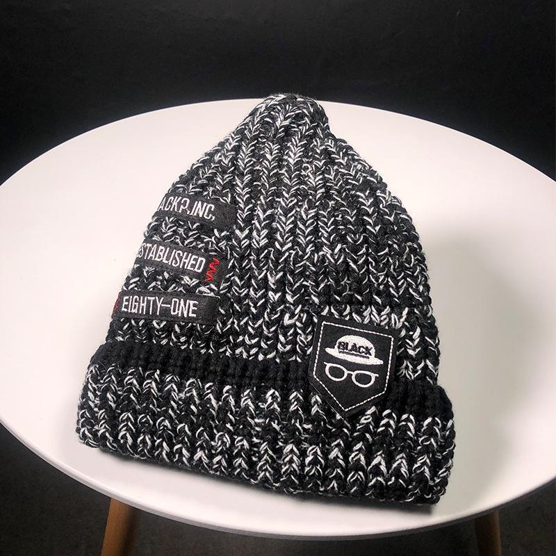 Fashionable Unisex Knitting Cap Hat With Embroidery Label For Hip-hop Enthusiasts