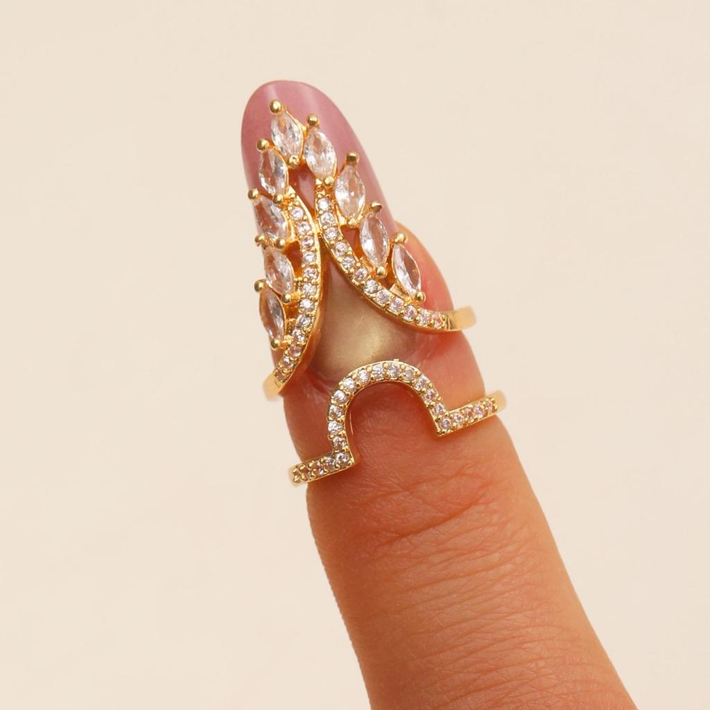 Women's Copper Inlaid Zirconia Manicure Ring – Detachable & Stylish