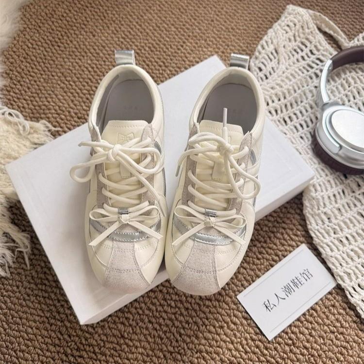 2025 summer retro shallow mouth ballet style moral training shoes women's Korean version casual strap hollow Mary Jane shoes women's shoes