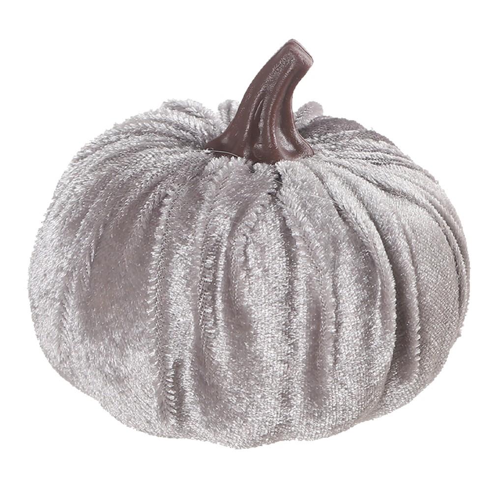 Easily Incorporate Faux Pumpkins into Your Seasonal Decorations Today