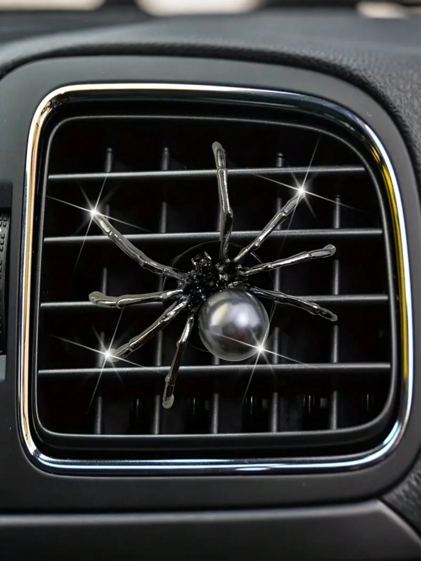 

1Pc Spider Car Air Vent Clip: A Unique In-Car Decoration That Combines Halloween Atmosphere and Daily Aromatherapy чёрный