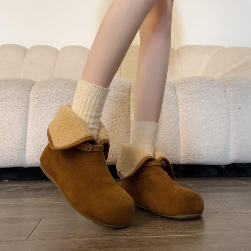 Fleece snow boots women s new winter thick-soled two wear fleece thickened fluff short boots snow cotton shoes 40 коричневый 4200₽
