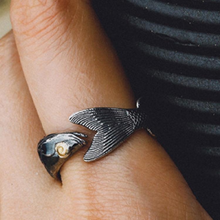 Practical Fish Shape Adjustable Rings Craft from Sturdy Alloy Materials Convenient for Modern Fashion Lovers Wear
