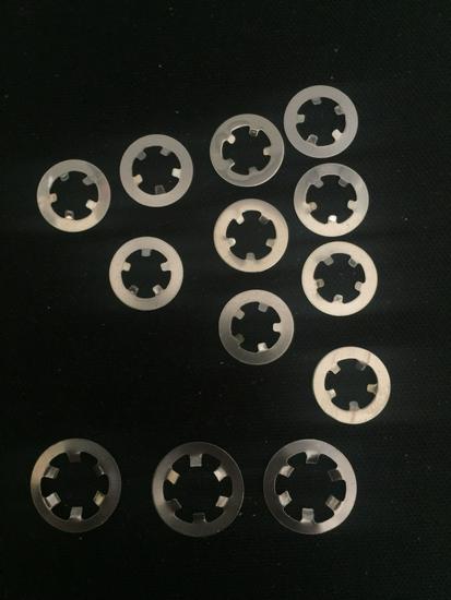 Stainless Steel Plum Blossom Snap Ring Retaining Clip with Elastic Flat Washer