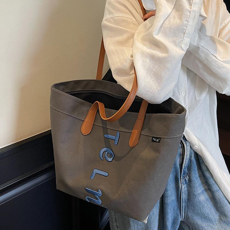 Large Capacity Canvas Bag Summer New Shoulder Bag Casual Tote Bag Letter Embroidery Trend Commuter Women's Bag
