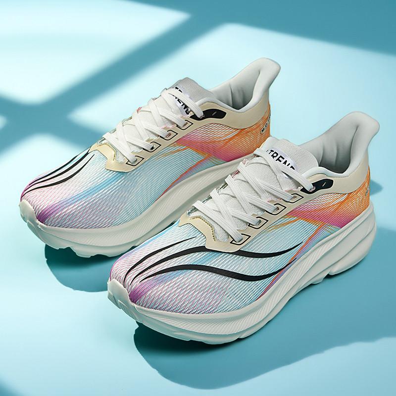 Basketballschuhe Herren Frühling und Sommer Neuer Student Atmungsaktiv Low-Top Rutschfest Kampf Jugend Gedämpfte Sportschuhe Herren