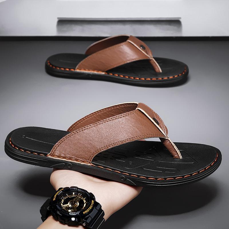 Handmade Leather Slippers Summer Fashion Men Flip Flops Outdoor Slippers Breathable Comfortable Men Flip-Flops Holiday Non Slip