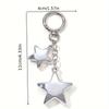 1 Stück Damen Stern Schlüsselanhänger - Silberfarbener runder Metallanhänger | Modisches klassisches Design | Perfektes Geschenk zum Geburtstag