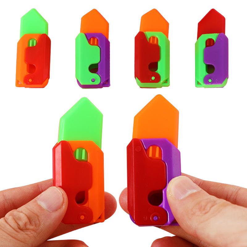 6cm Palm-Sized 3D Gravity Luminous Radish Decompression Toy Knife