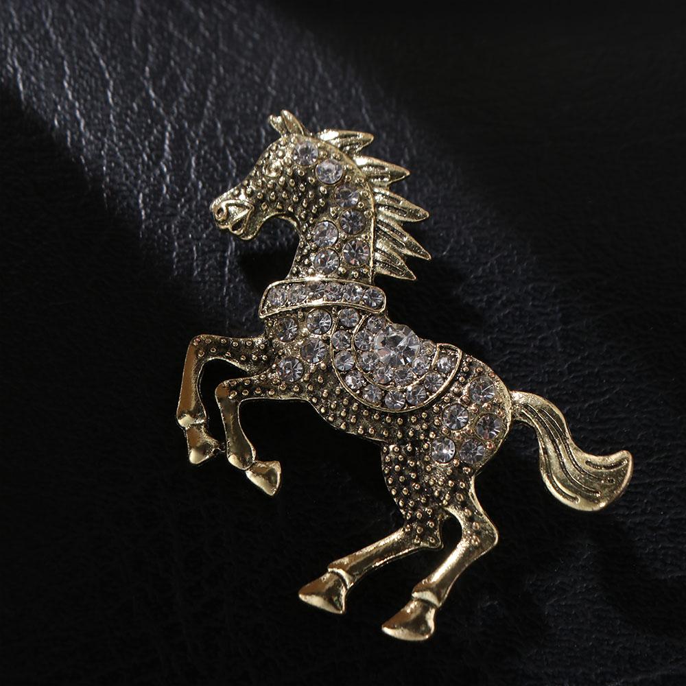 Classic Rhinestone Horse Brooches Luxury Metal Badge Pin Zodiac Animal Lapel Pins  Friends