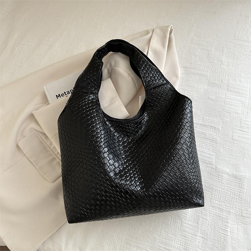 French niche design woven pattern shoulder bag women's versatile soft surface underarm bag large capacity casual tote bag