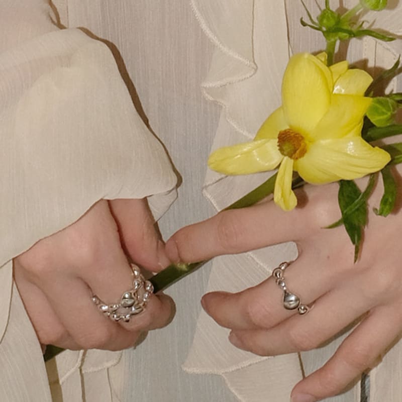 FIVE pebble ring 01Y25