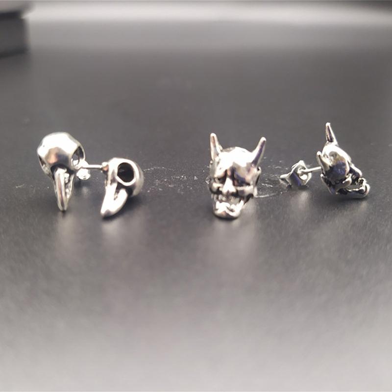 

Retro Trendy Skeleton Crow Earrings Rock Personality Earrings Hip Hop Punk Men s and Women s Earrings Jewelry Gift сірий