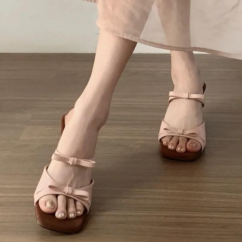 Fashion Butterfly-Knot Women Sandals Elastic Band Square Toe Wedges Mid Heel Female Shoes Sweet Designer Summer New Brand Concise Casual